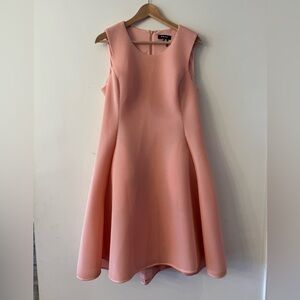 Selling gorgeous DKNY dress. Never worn